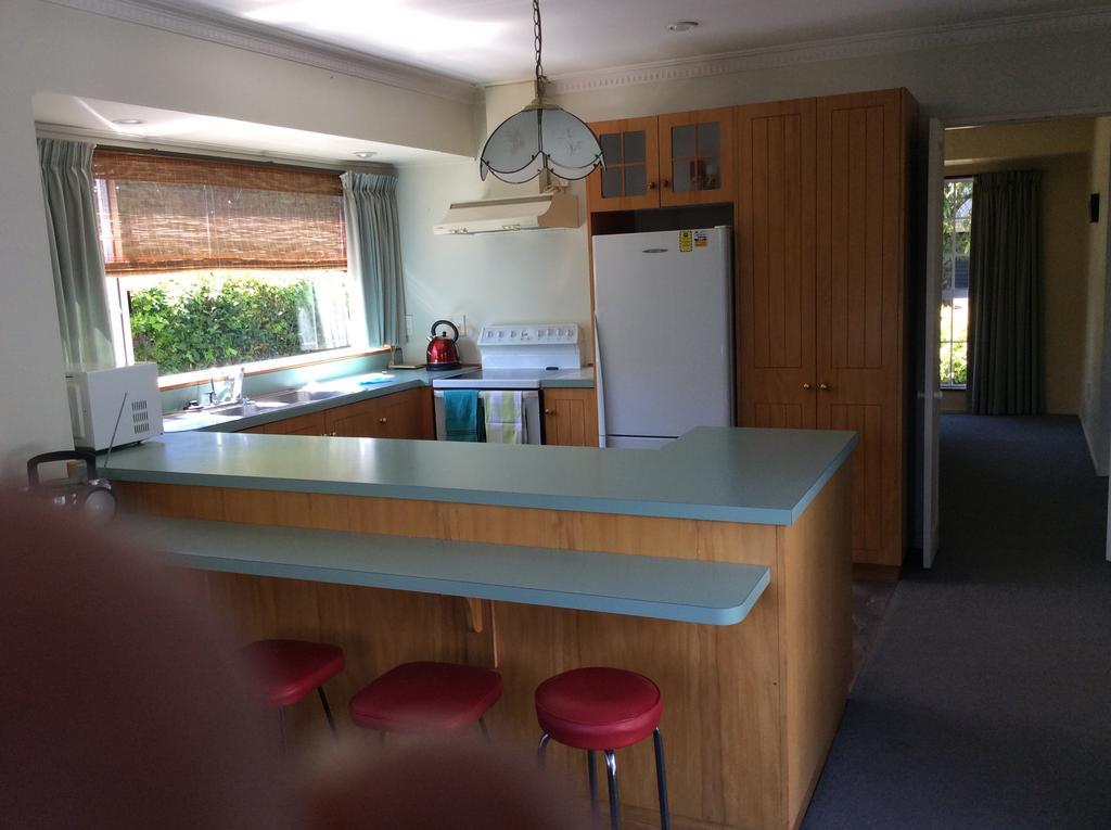 タウポ Tui Houseヴィラ エクステリア 写真