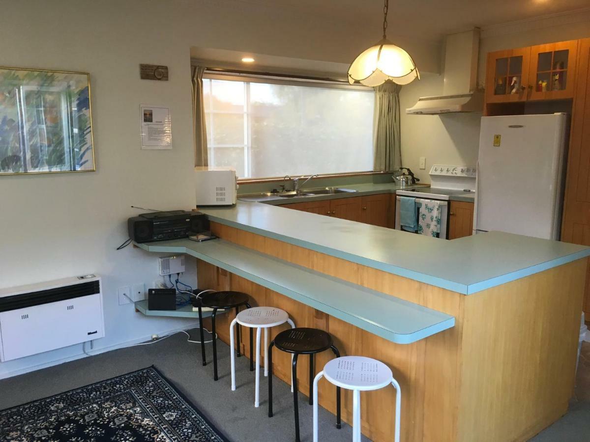 タウポ Tui Houseヴィラ エクステリア 写真